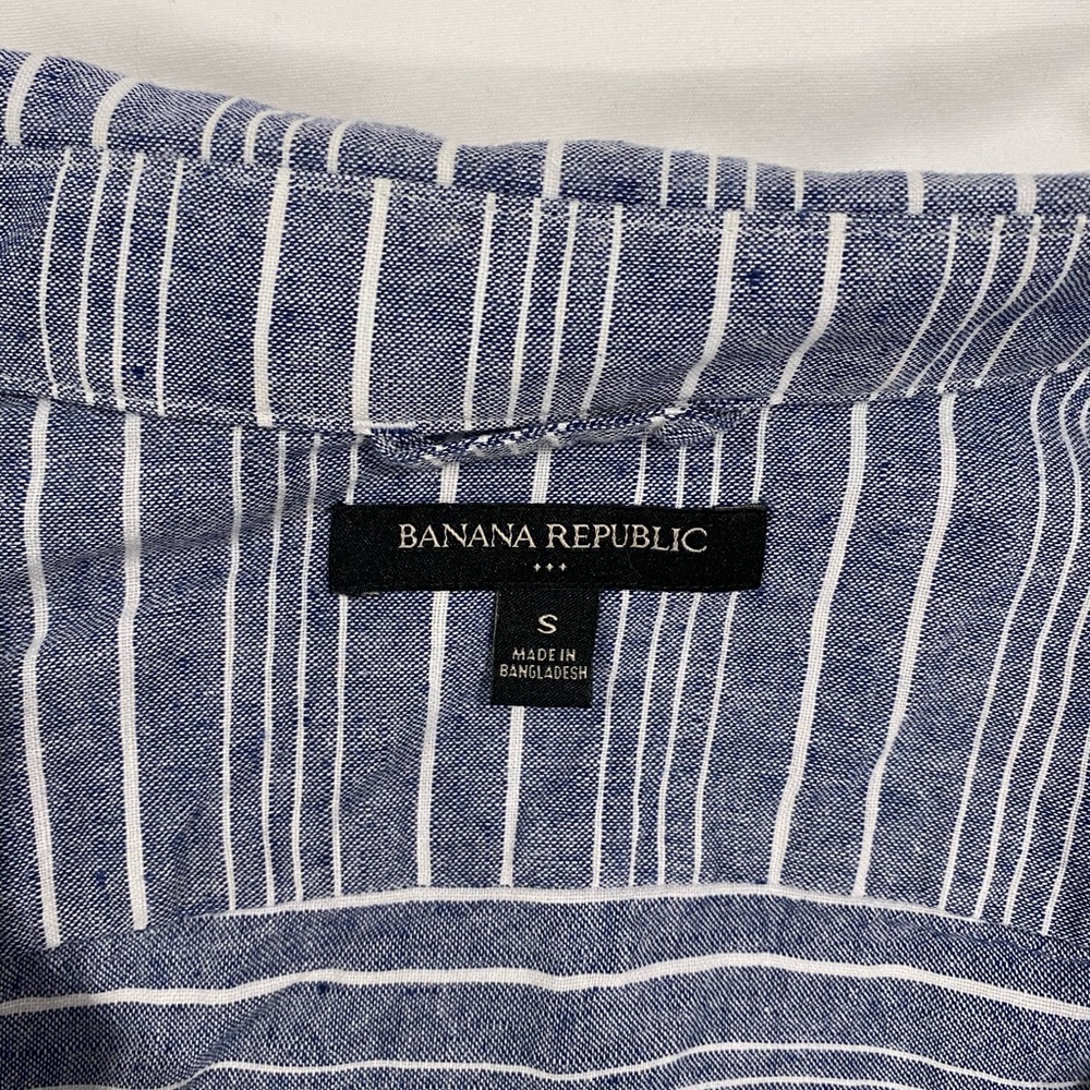 Banana Republic Striped Short Sleeve Button Up - Picture 3 of 3